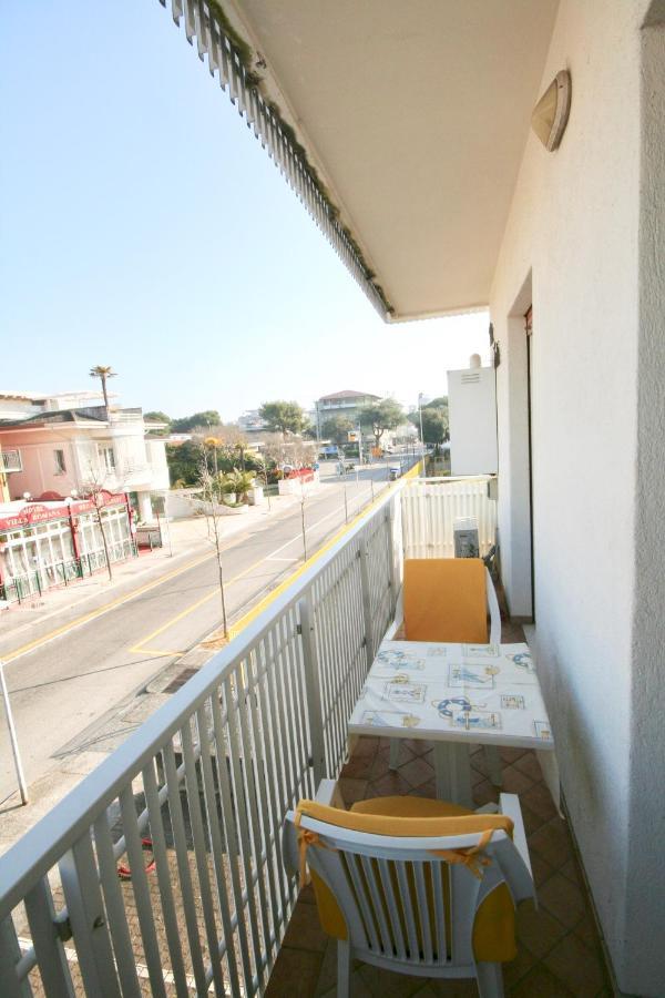 Villa Emilia Lignano Sabbiadoro Exterior photo